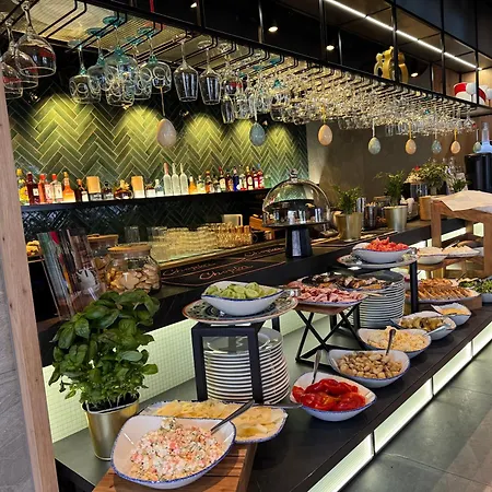 Port Boutique Basen 128 Podczele Lwowska